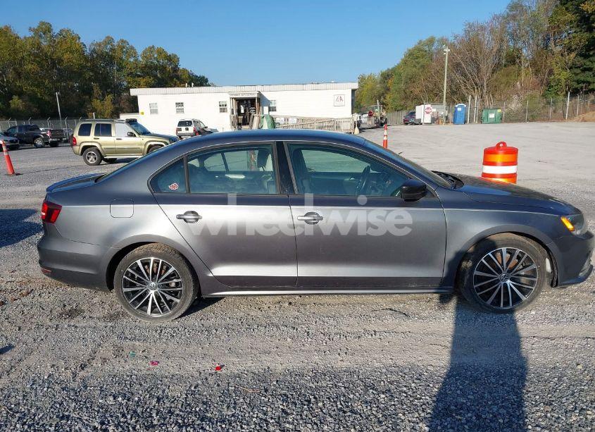 Photo 13 of 2016 Volkswagen Jetta 1.8T SPORT (VIN 3VWD17AJ9GM286479)