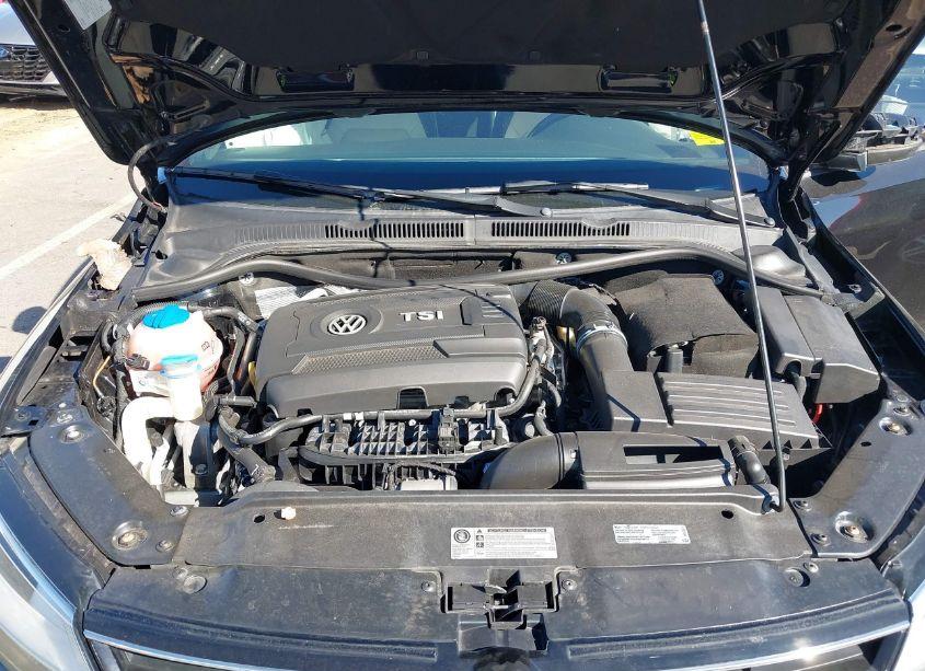 Photo 10 of 2016 Volkswagen Jetta 1.8T SPORT (VIN 3VWD17AJ9GM291794)