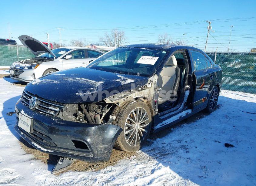 Photo 2 of 2016 Volkswagen Jetta 1.8T SPORT (VIN 3VWD17AJ9GM419905)