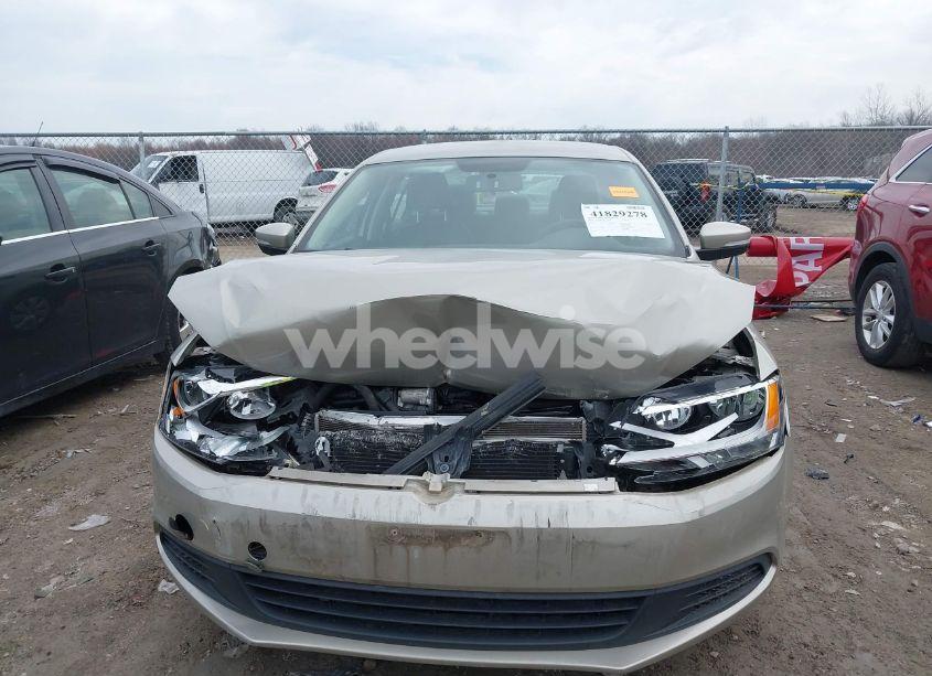 Photo 13 of 2014 Volkswagen Jetta 1.8T SE (VIN 3VWD17AJXEM273043)
