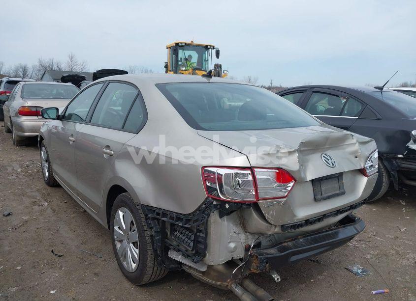 Photo 3 of 2014 Volkswagen Jetta 1.8T SE (VIN 3VWD17AJXEM273043)