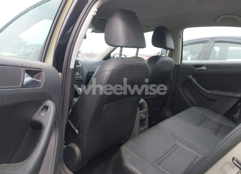 Photo 8 of 2014 Volkswagen Jetta 1.8T SE (VIN 3VWD17AJXEM273043)