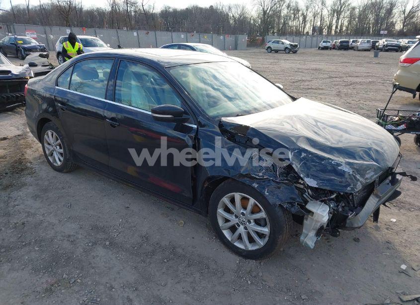 2014 Volkswagen Jetta 1.8T SE (VIN 3VWD17AJXEM274399) main photo