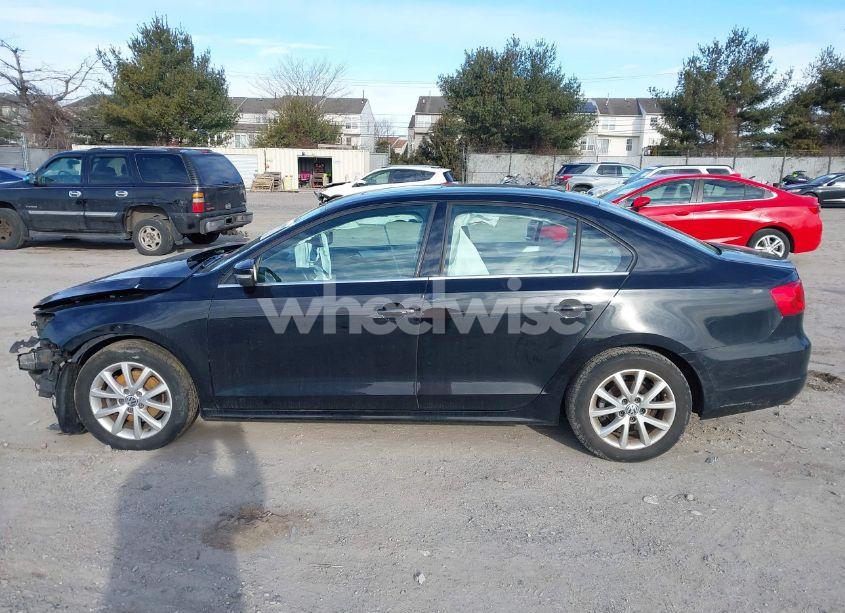Photo 14 of 2014 Volkswagen Jetta 1.8T SE (VIN 3VWD17AJXEM274399)