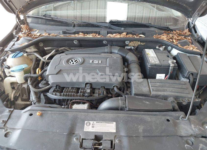Photo 10 of 2014 Volkswagen Jetta 1.8T SE (VIN 3VWD17AJXEM315517)