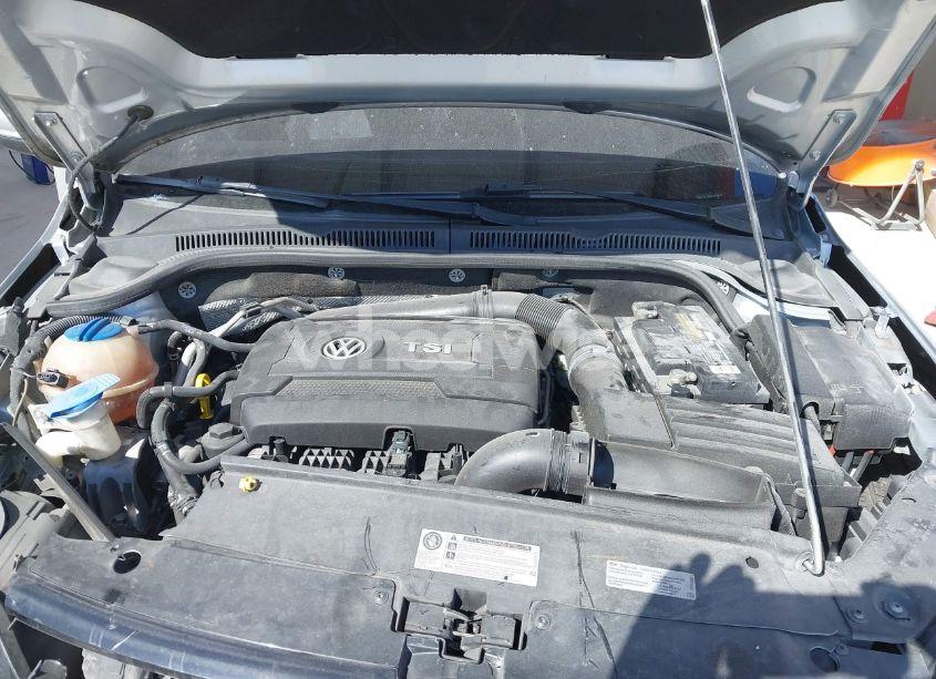 Photo 10 of 2014 Volkswagen Jetta 1.8T SE (VIN 3VWD17AJXEM359954)