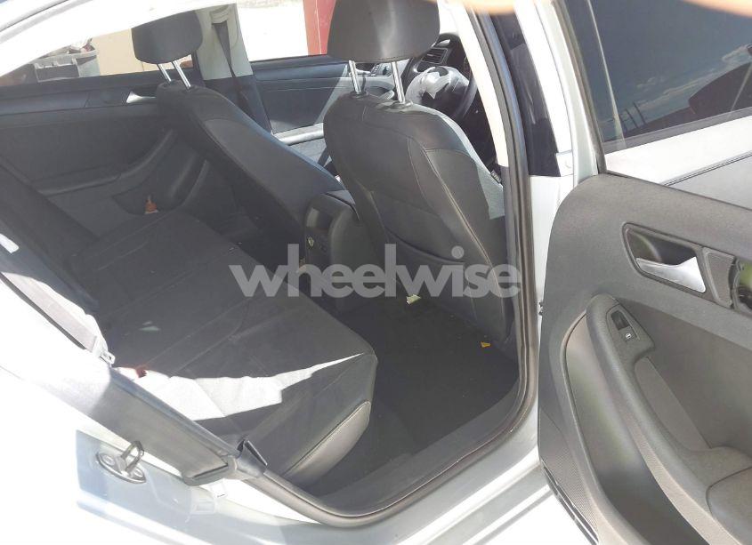 Photo 8 of 2014 Volkswagen Jetta 1.8T SE (VIN 3VWD17AJXEM359954)