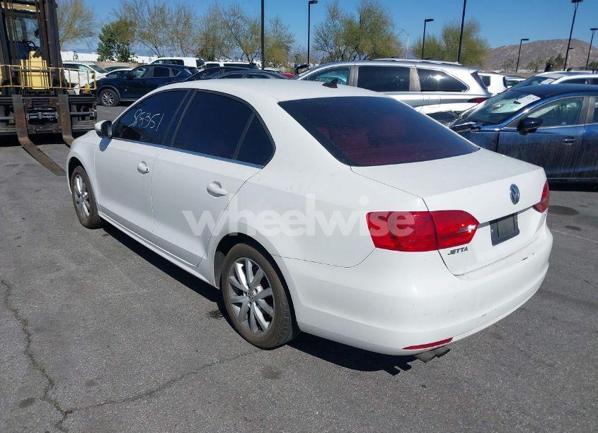 Photo 3 of 2014 Volkswagen Jetta 1.8T SE (VIN 3VWD17AJXEM370503)