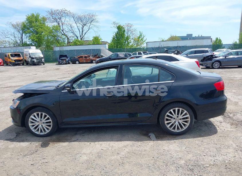 Photo 15 of 2014 Volkswagen Jetta 1.8T SE (VIN 3VWD17AJXEM393683)