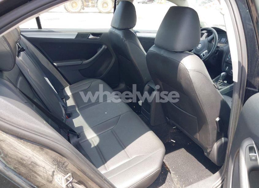 Photo 8 of 2014 Volkswagen Jetta 1.8T SE (VIN 3VWD17AJXEM393683)