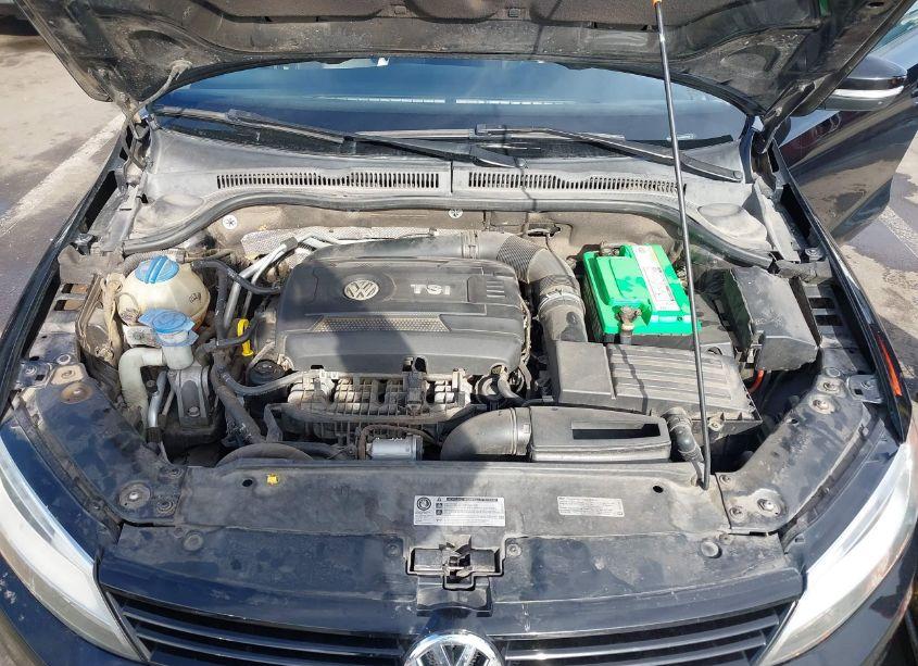 Photo 10 of 2014 Volkswagen Jetta 1.8T SE (VIN 3VWD17AJXEM400812)