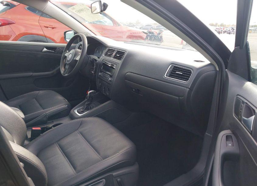 Photo 5 of 2014 Volkswagen Jetta 1.8T SE (VIN 3VWD17AJXEM400812)