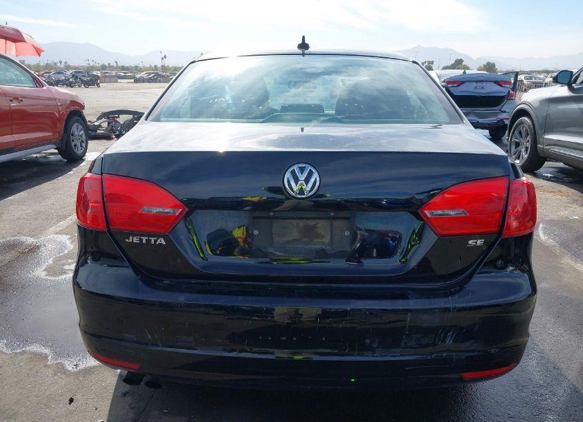 Photo 6 of 2014 Volkswagen Jetta 1.8T SE (VIN 3VWD17AJXEM400812)