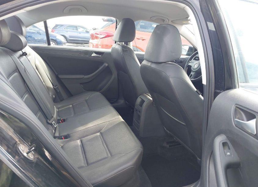 Photo 8 of 2014 Volkswagen Jetta 1.8T SE (VIN 3VWD17AJXEM400812)