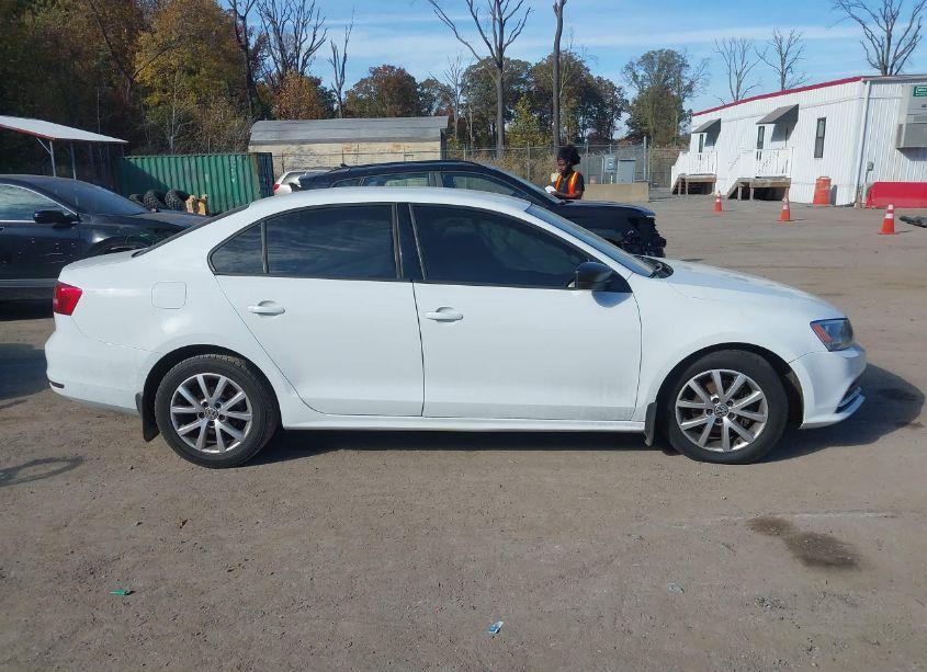 Photo 12 of 2015 Volkswagen Jetta 1.8T SE (VIN 3VWD17AJXFM212180)