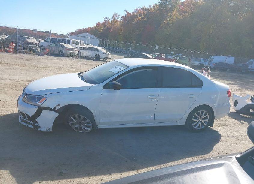 Photo 13 of 2015 Volkswagen Jetta 1.8T SE (VIN 3VWD17AJXFM212180)