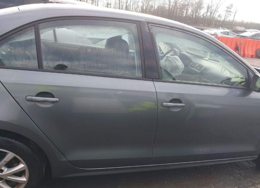 Photo 12 of 2015 Volkswagen Jetta 1.8T SE (VIN 3VWD17AJXFM251030)