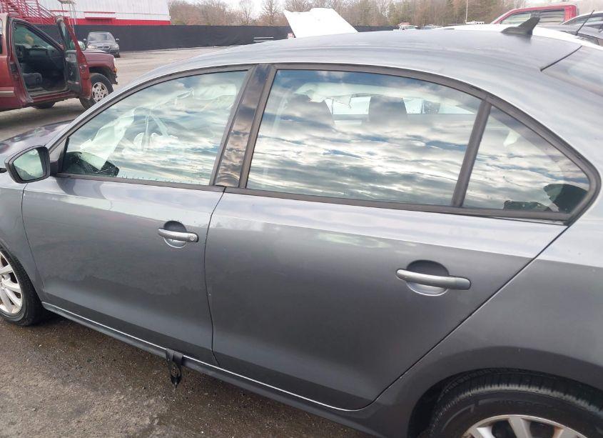 Photo 13 of 2015 Volkswagen Jetta 1.8T SE (VIN 3VWD17AJXFM251030)