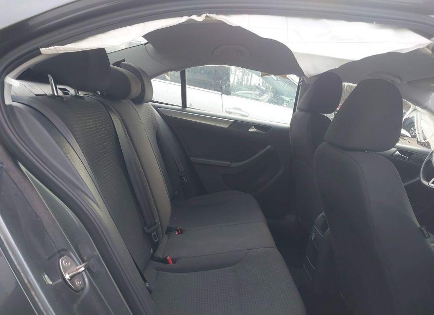 Photo 8 of 2015 Volkswagen Jetta 1.8T SE (VIN 3VWD17AJXFM251030)