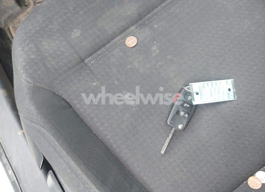 Photo 11 of 2015 Volkswagen Jetta 1.8T SE (VIN 3VWD17AJXFM332383)