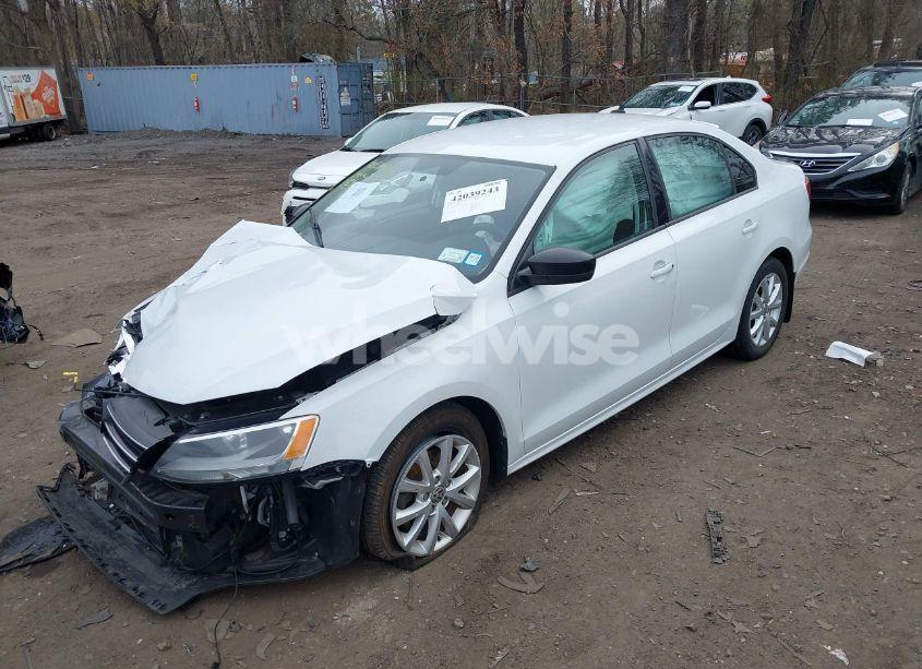 Photo 2 of 2015 Volkswagen Jetta 1.8T SE (VIN 3VWD17AJXFM334862)