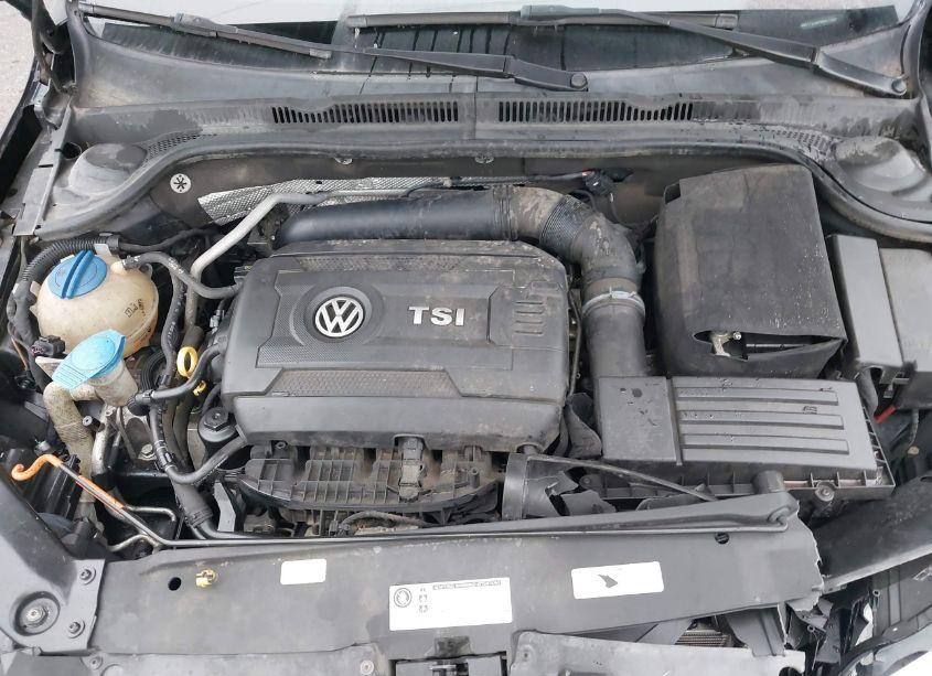 Photo 10 of 2015 Volkswagen Jetta 1.8T SE (VIN 3VWD17AJXFM351760)