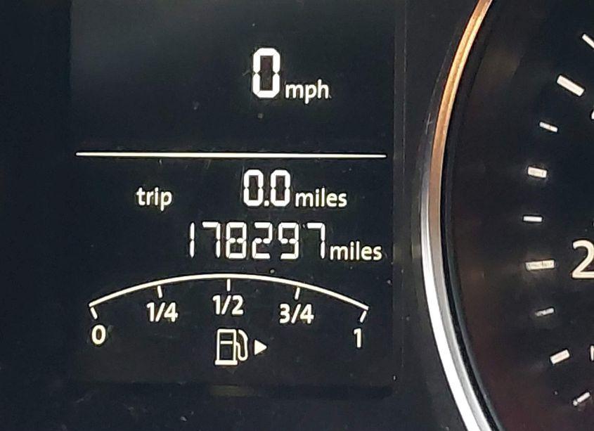 Photo 12 of 2015 Volkswagen Jetta 1.8T SE (VIN 3VWD17AJXFM351760)