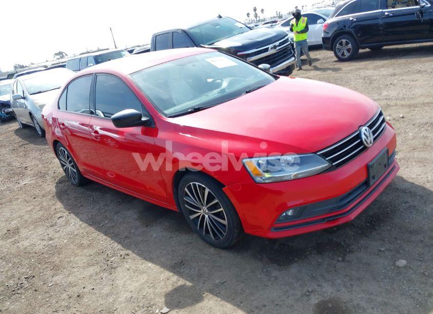 2015 Volkswagen Jetta 1.8T SPORT (VIN 3VWD17AJXFM427865) main photo