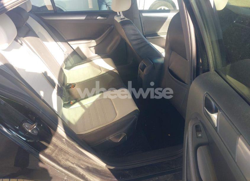 Photo 8 of 2016 Volkswagen Jetta 1.8T SPORT (VIN 3VWD17AJXGM277760)