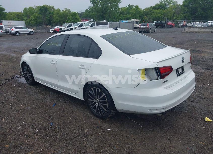 Photo 3 of 2016 Volkswagen Jetta 1.8T SPORT (VIN 3VWD17AJXGM294719)