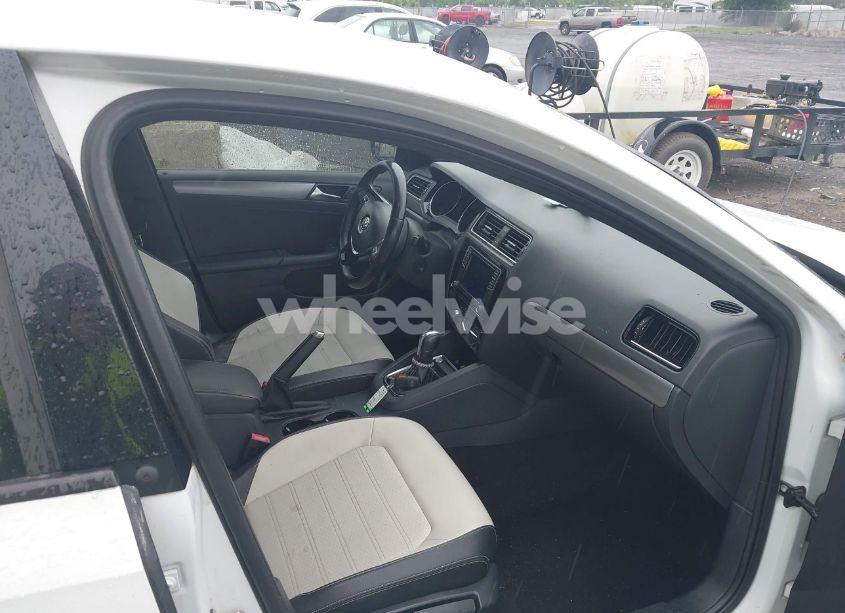 Photo 5 of 2016 Volkswagen Jetta 1.8T SPORT (VIN 3VWD17AJXGM294719)