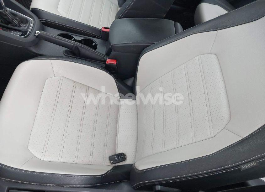 Photo 20 of 2016 Volkswagen Jetta 1.8T SPORT (VIN 3VWD17AJXGM341389)