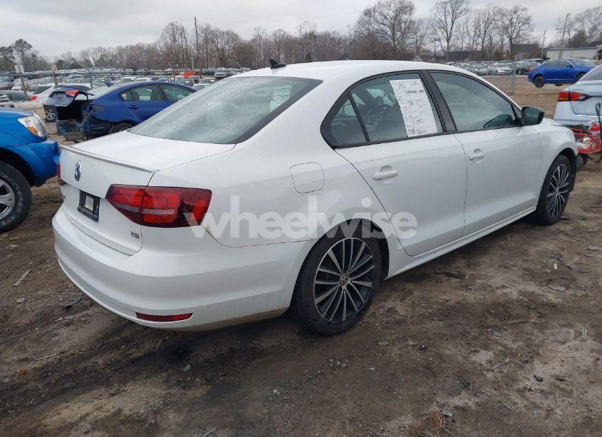 Photo 4 of 2016 Volkswagen Jetta 1.8T SPORT (VIN 3VWD17AJXGM341389)