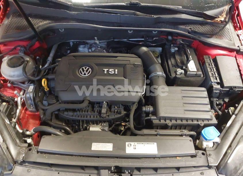 Photo 10 of 2018 Volkswagen Golf SPORTWAGEN TSI S/TSI SE (VIN 3VWD17AU4JM754653)