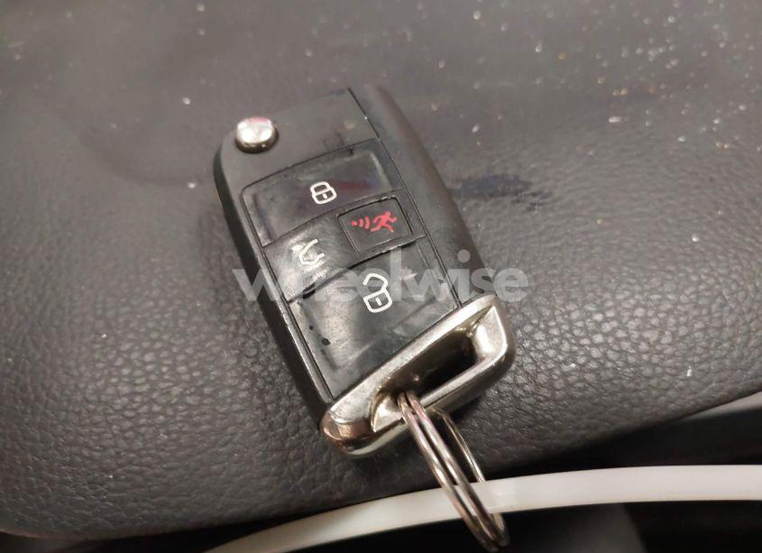 Photo 11 of 2018 Volkswagen Golf SPORTWAGEN TSI S/TSI SE (VIN 3VWD17AU4JM754653)