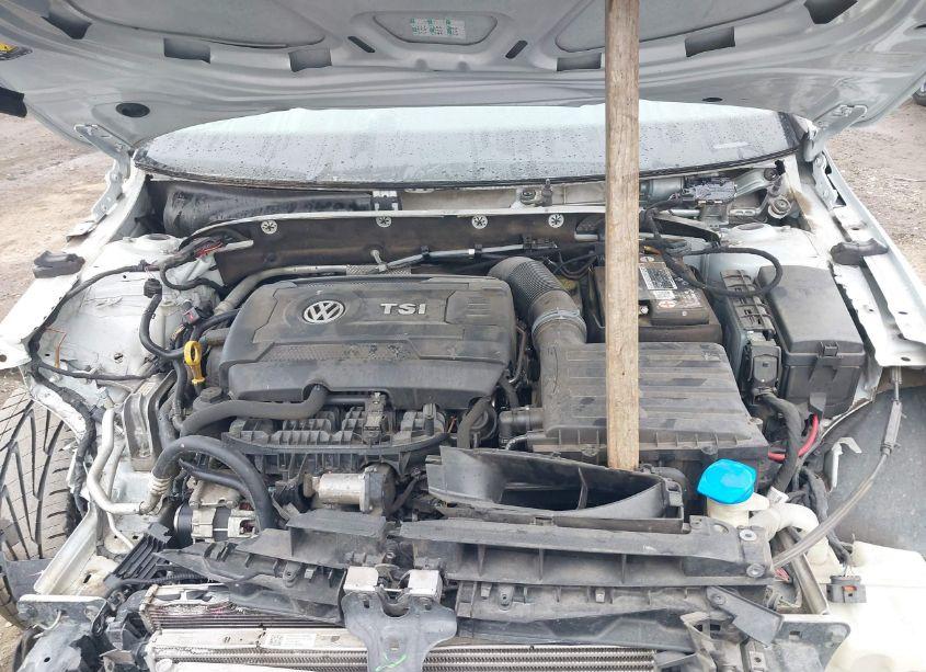 Photo 10 of 2018 Volkswagen Golf SPORTWAGEN TSI S/TSI SE (VIN 3VWD17AU6JM766870)