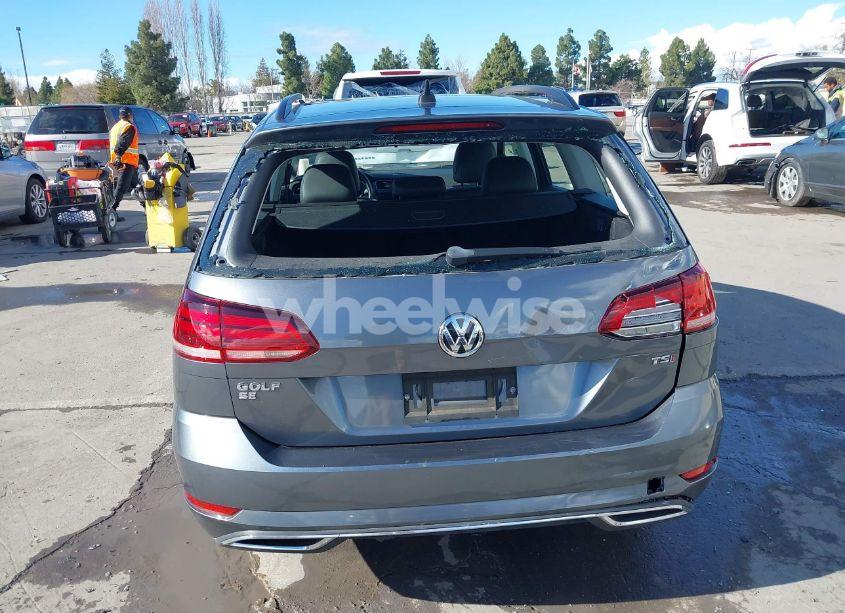 Photo 16 of 2018 Volkswagen Golf SPORTWAGEN TSI S/TSI SE (VIN 3VWD17AUXJM752387)