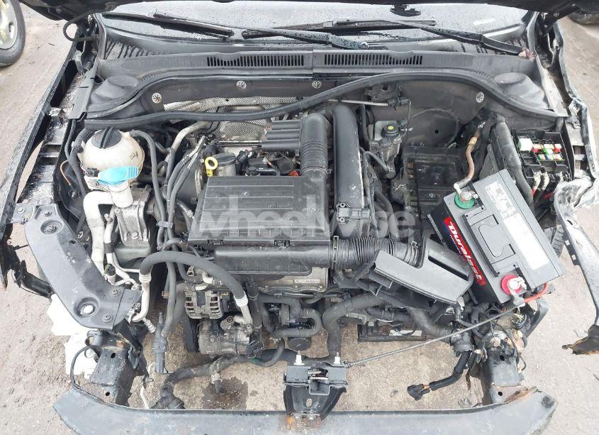 Photo 10 of 2016 Volkswagen Jetta 1.4T SE (VIN 3VWD67AJ0GM232960)