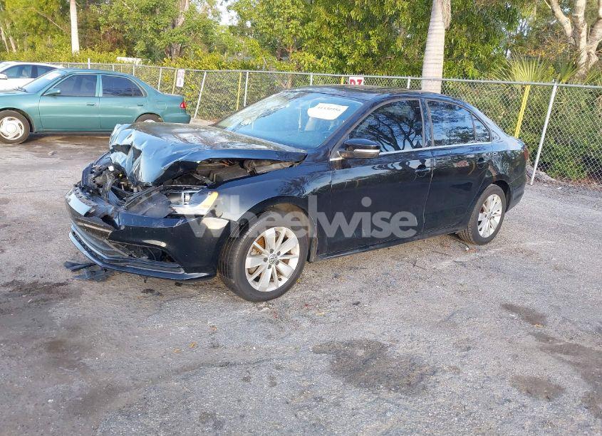 Photo 2 of 2016 Volkswagen Jetta 1.4T SE (VIN 3VWD67AJ0GM244090)