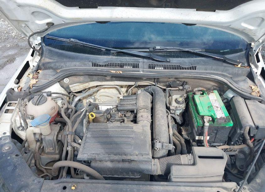 Photo 10 of 2016 Volkswagen Jetta 1.4T SE (VIN 3VWD67AJ0GM330726)