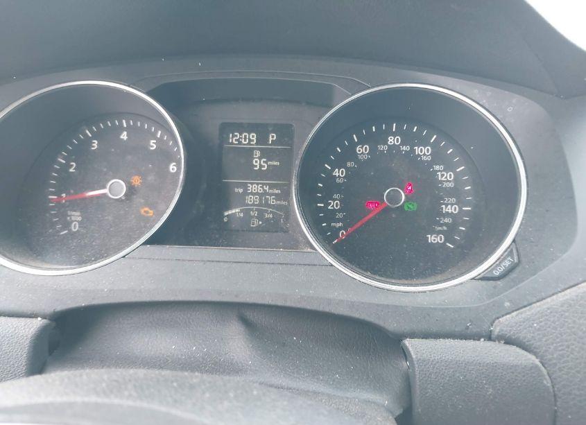 Photo 7 of 2016 Volkswagen Jetta 1.4T SE (VIN 3VWD67AJ0GM330726)