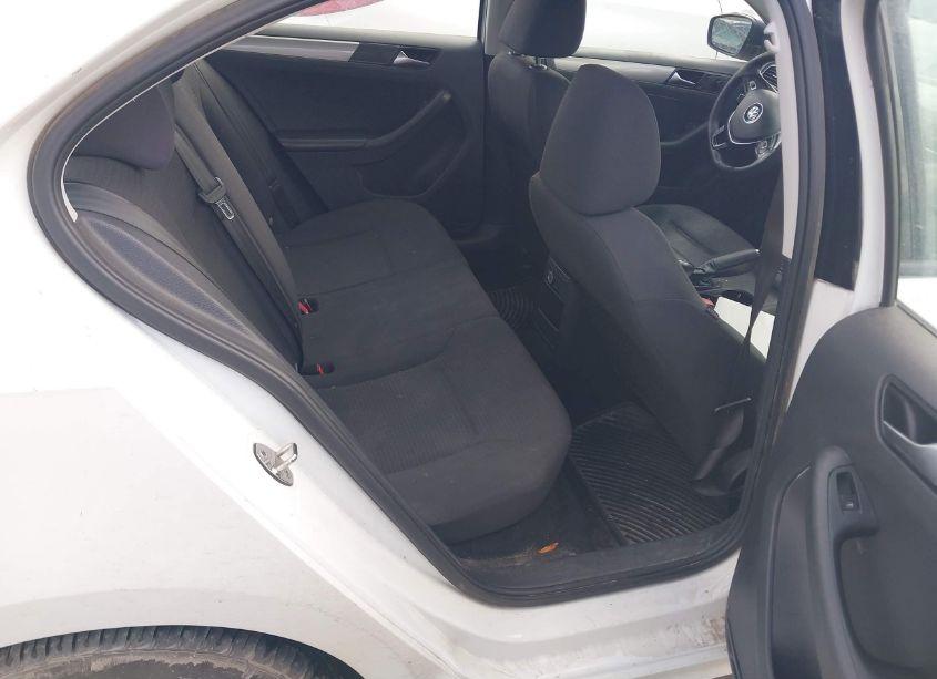 Photo 8 of 2016 Volkswagen Jetta 1.4T SE (VIN 3VWD67AJ0GM330726)