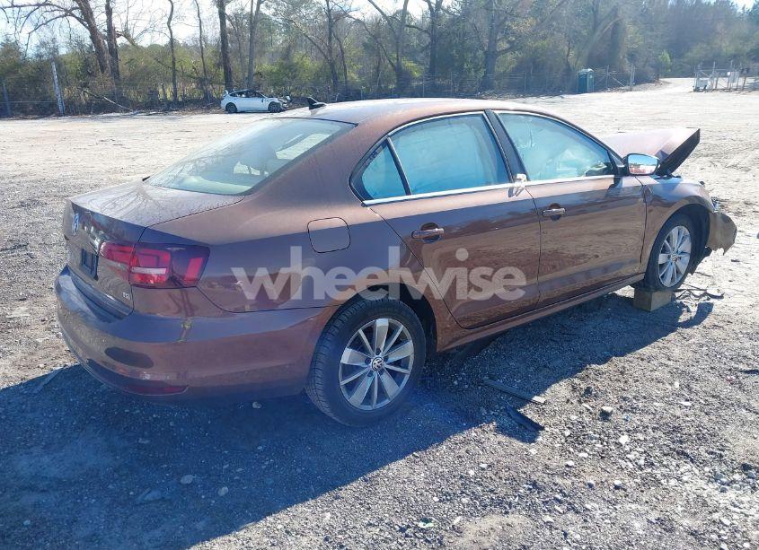 Photo 4 of 2016 Volkswagen Jetta 1.4T SE (VIN 3VWD67AJ0GM415727)