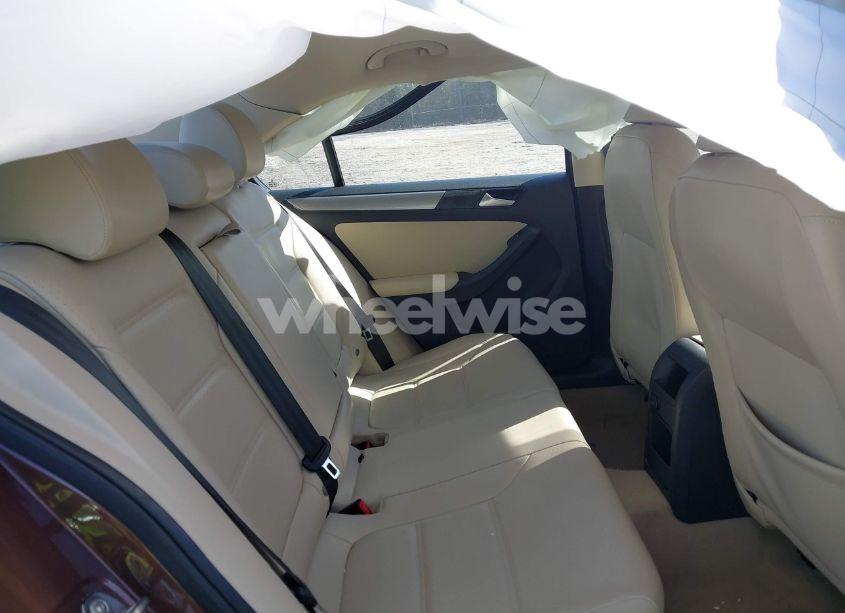 Photo 8 of 2016 Volkswagen Jetta 1.4T SE (VIN 3VWD67AJ0GM415727)