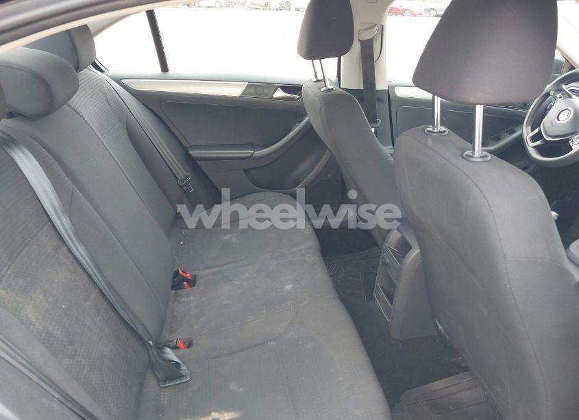 Photo 8 of 2016 Volkswagen Jetta 1.4T SE (VIN 3VWD67AJ1GM261996)