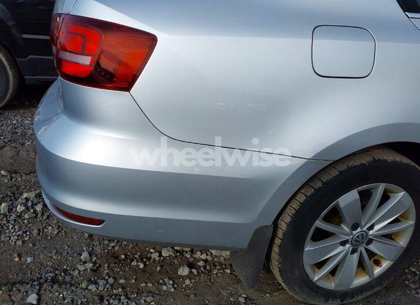 Photo 12 of 2016 Volkswagen Jetta 1.4T SE (VIN 3VWD67AJ1GM311215)