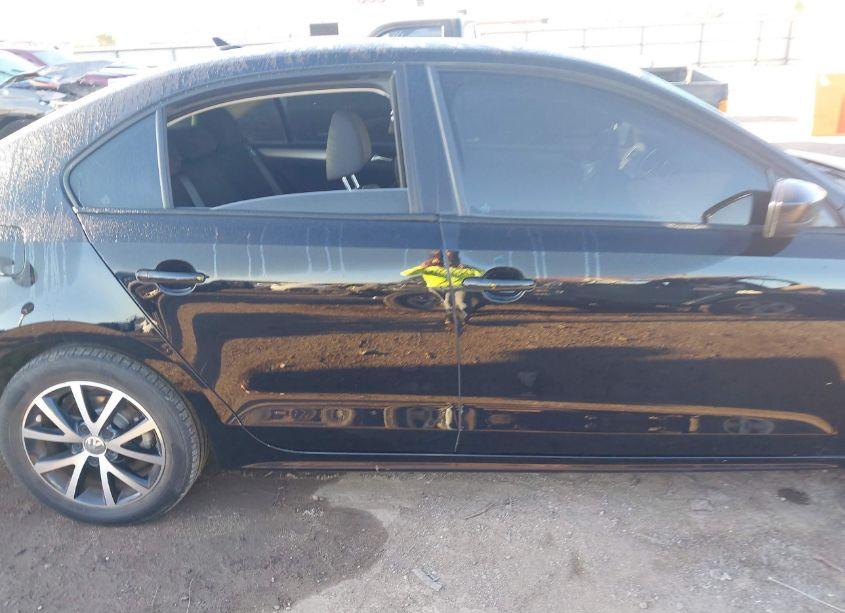 Photo 13 of 2016 Volkswagen Jetta 1.4T SE (VIN 3VWD67AJ1GM365047)