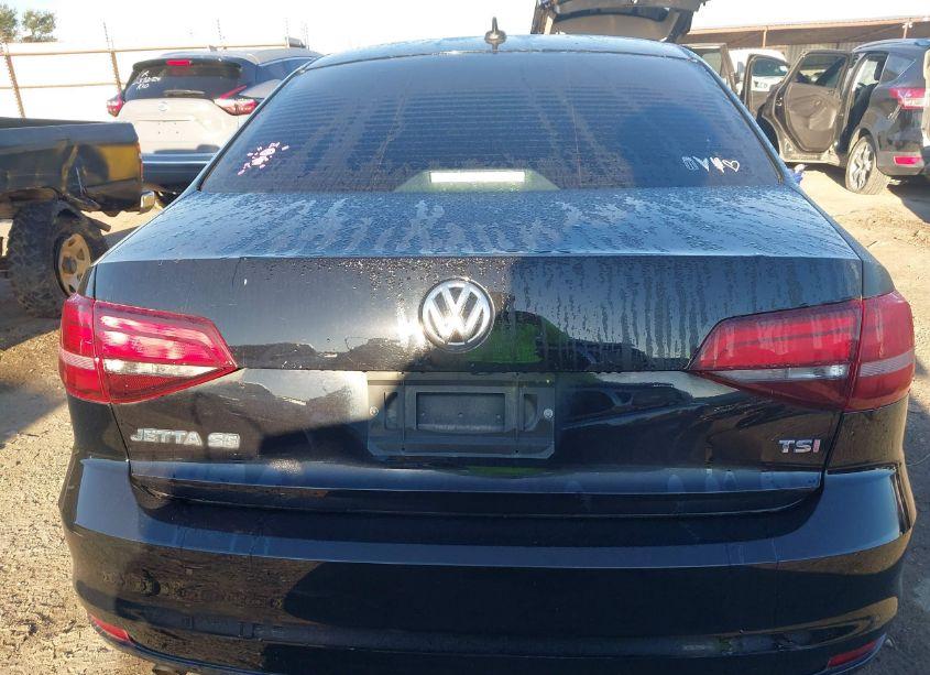 Photo 16 of 2016 Volkswagen Jetta 1.4T SE (VIN 3VWD67AJ1GM365047)