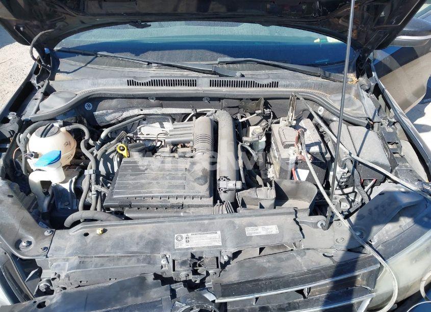 Photo 10 of 2016 Volkswagen Jetta 1.4T SE (VIN 3VWD67AJ2GM292089)