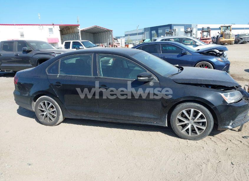Photo 13 of 2016 Volkswagen Jetta 1.4T SE (VIN 3VWD67AJ2GM292089)